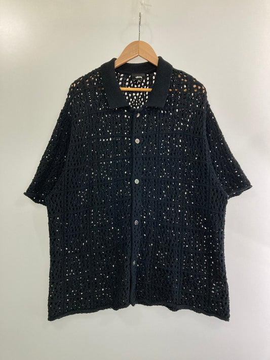 【中古品】【メンズ】 STUSSY ステューシー 22SS CROCHET SHIRT 117127 クロシェ シャツ 半袖シャツ トップス 142-240717-yn-12-min サイズ：XL カラー：ブラック 万代Net店