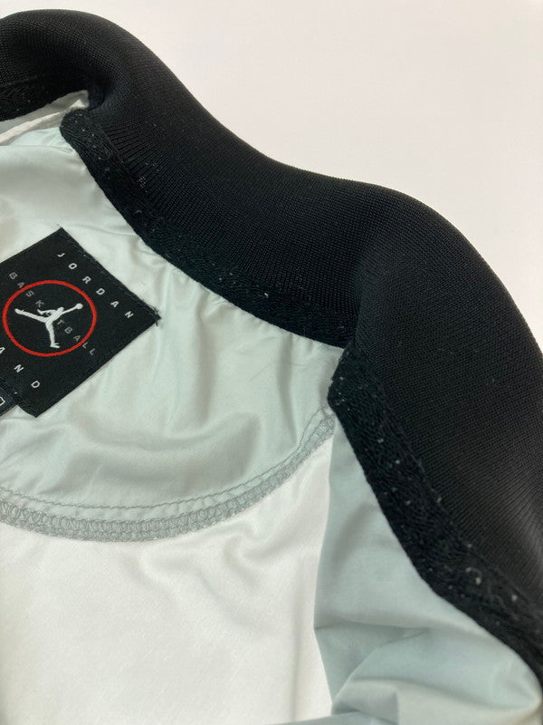 【中古品】【メンズ】 JORDAN BRAND HALF-ZIP NYLON VEST S8-RNS ジョーダンブランド ハーフジップ ナイロンベスト トップス 146-240718-yn-05-min サイズ：M カラー：グレー/ブラック 万代Net店