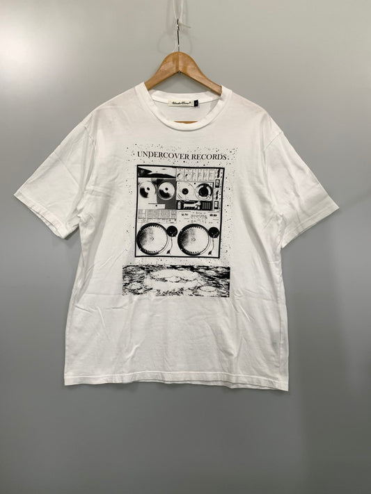 【中古品】【メンズ】 UNDERCOVER アンダーカバー MOON UC RECORDS TEE ショートスリーブTシャツ 半袖Tシャツ トップス 140-240730-yn-02-min サイズ：3 カラー：ホワイト 万代Net店