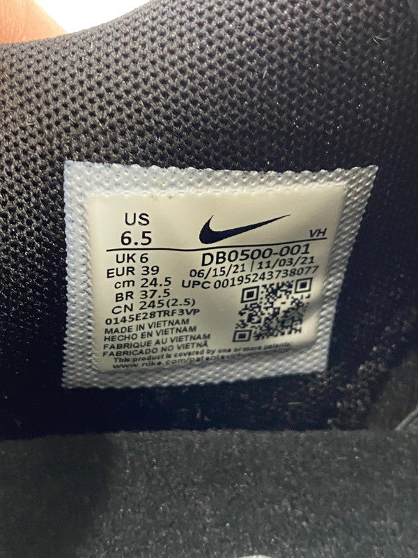 【中古美品】【メンズ/レディース】 NIKE ナイキ DB0500-001 DUNK LOW SCRAP COOL GREY 靴 シューズ 166-240812-AS-22-min サイズ：24.5cm カラー：ブラック/グリーン/ピンク 万代Net店