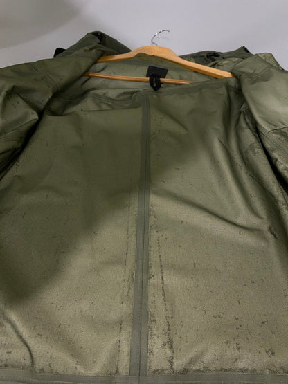 【現状渡し品】【メンズ】 Back Channel バックチャンネル NYLON MAOUNTAIN PARKA ナイロンマウンテンパーカー アウター 142-240824-ks-08-min サイズ：不明 カラー：オリーブ系 万代Net店