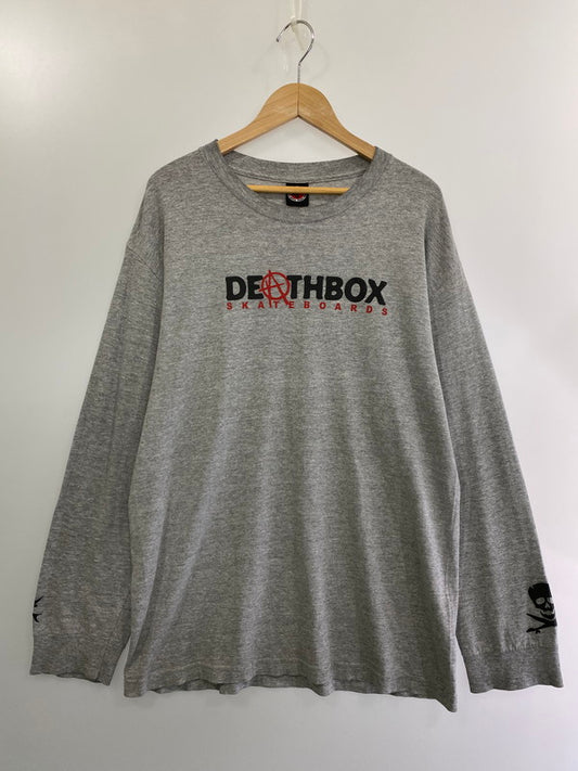 【中古品】【メンズ】 ZERO TRAINWRECK ゼロトレインレック 90S DEATHBOX SKATEBOARDS L S T-SHIRT 90年代 デスボックス スケートボード ロングスリーブ Tシャツ トップス 長袖 146-240825-ma-11-min サイズ：サイズ不明 カラー：グレー 万代Net店