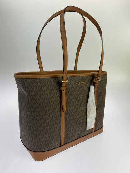 【未使用品】【レディース】 Michael Kors マイケルコース 35T0GTVT3V  JET SET TRAVEL ラージ トップ ジップ ショルダー トート バッグ 188-240827-me-17-min カラー：ブラウン 万代Net店