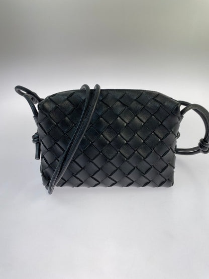 【中古品】【レディース】 BOTTEGAVENETA ボッテガヴェネタ MINI LOOP CAMERA BAG ミニ ループ カメラ バッグ 鞄 ショルダ―バッグ 180-240906-jt-09-min カラー：ブラック  万代Net店