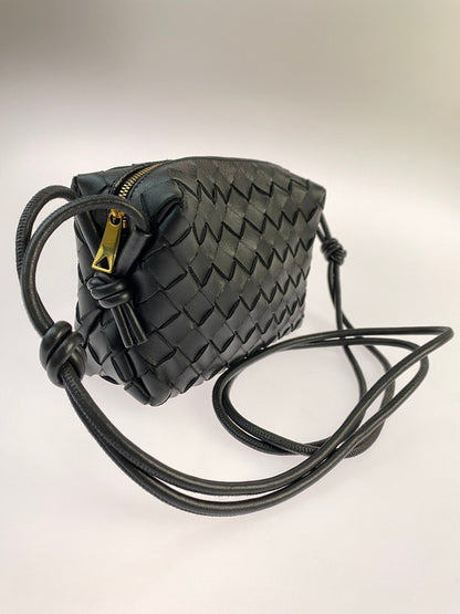 【中古品】【レディース】 BOTTEGAVENETA ボッテガヴェネタ MINI LOOP CAMERA BAG ミニ ループ カメラ バッグ 鞄 ショルダ―バッグ 180-240906-jt-09-min カラー：ブラック  万代Net店