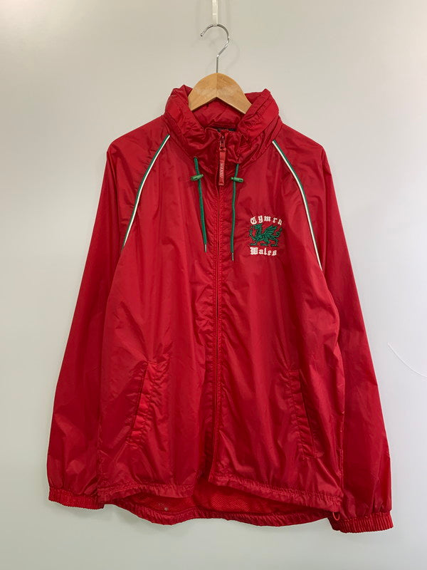 【現状渡し品】【メンズ】 MANAV PREMIER CLOTHING マナブプレミアクロージング 90S NYLON TRANING JACKET トレーニングジャケット ナイロンジャケット CYMRU 146-260611-kt-07-min サイズ：L カラー：レッド 万代Net店