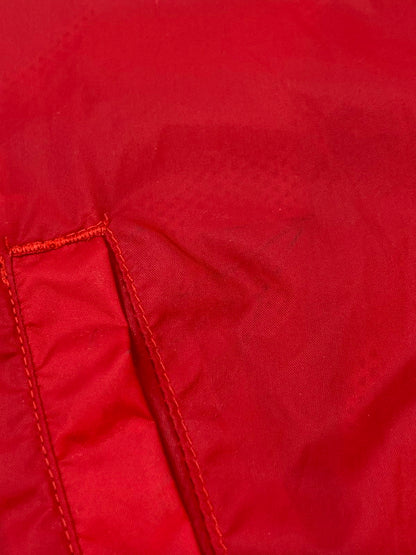 【現状渡し品】【メンズ】 MANAV PREMIER CLOTHING マナブプレミアクロージング 90S NYLON TRANING JACKET トレーニングジャケット ナイロンジャケット CYMRU 146-260611-kt-07-min サイズ：L カラー：レッド 万代Net店