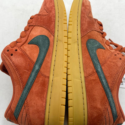 【中古品】【メンズ】 NIKE SB ナイキ スケートボーディング DUNK LOW PRO "BURNT SUNRISE" HF3704-800 ダンク ロー プロ バーントサンライズ スニーカー 靴 シューズ 160-260905-yo-05-teih サイズ：26cm カラー：レンガ 万代Net店