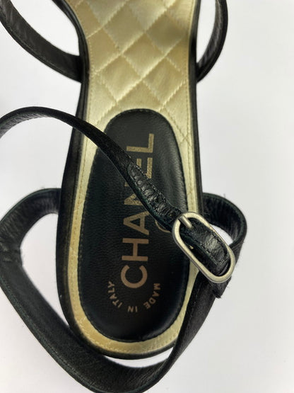 【中古品】【レディース】 CHANEL シャネル ココマーク サテン ストラップ サンダル 靴 シューズ 183-240929-AS-8-min サイズ：38.5 カラー：ブラック 万代Net店