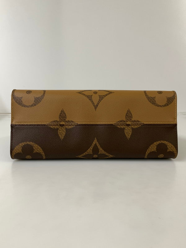 【中古美品】【レディース】 LOUIS VUITTON ルイ・ヴィトン モノグラム ジャイアント オンザゴーMM M45321 ハンドバッグ トートバッグ カバン 179-240920-yn-01-min カラー：ブラウン系 万代Net店