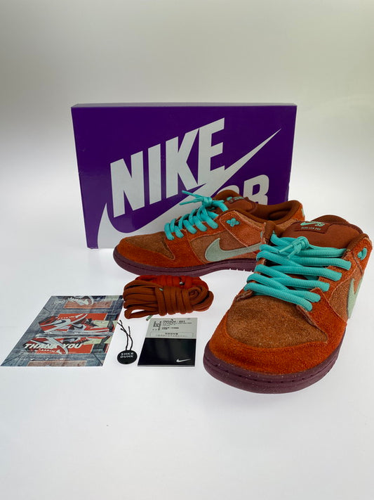 【中古品】【メンズ】 NIKE SB ナイキエスビー DUNK LOW PRO PRM DV5429-601 ダンク ロー プロ プレミアム スニーカー 靴 160-241017-yn-21-min サイズ：28.0cm US10 カラー：MYSTIC RED/EMERALD RISE 万代Net店