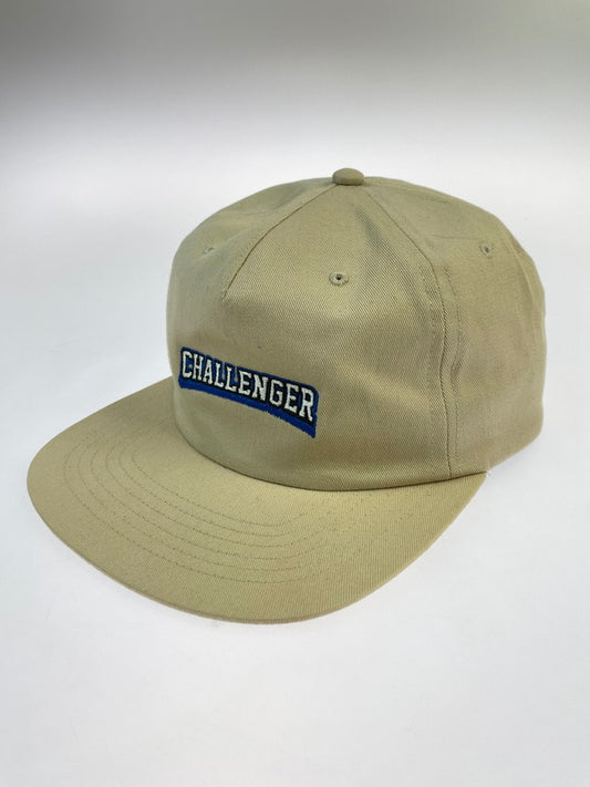 【中古品】【メンズ】 CHALLENGER チャレンジャー COLLEGE LOGO CAP BEIGE 帽子 キャップ 185-241020-AS-15-min カラー：ベージュ 万代Net店