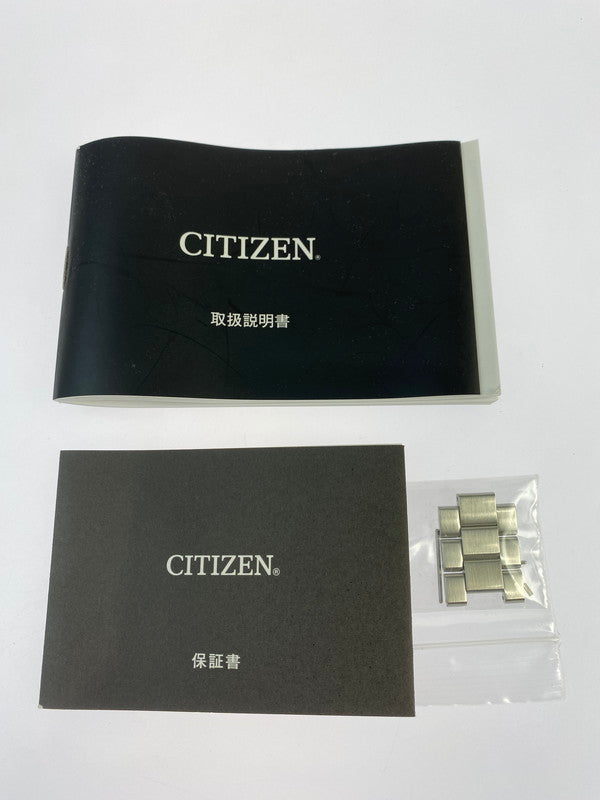 【中古品】【メンズ】 CITIZEN シチズン E820-S083460  ECO DRIVE クロノグラフ ソーラー腕時計 197-241020-AS-10-min カラー：シルバー シルバー系文字盤 万代Net店