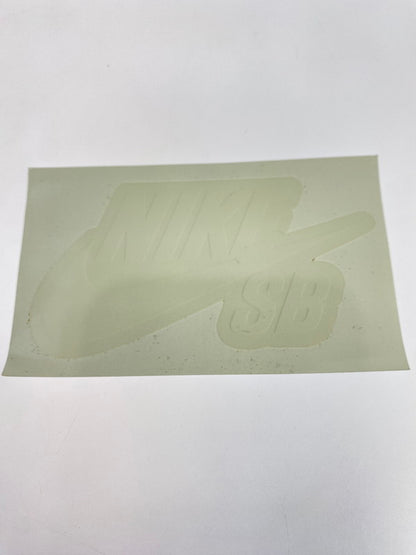 【LIFTる。景品】【中古】【メンズ】 NIKE SB ナイキエスビー FZ1278-200 DUNK LOW PRO CITY OF CINEMA CELESTIAL GOLD AND DARK TEAM RED ダンクロー プロ スニーカー シューズ 靴 160-241022-me-23-min サイズ：28.5cm US10.5 カラー：CELESTIAL GOLD/DARK 万代Net店