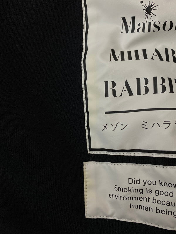 【中古品】【メンズ】  FR2 エフアールツー × MAISON MIHARA YASUHIRO メゾン ミハラヤスヒロ 21AW MIHARA RABBITS  SMOKING KILLS  SWEAT SHIRT ミハララビッツ スウェット トップス 142-241105-me-10-min サイズ：XL カラー：ブラック 黒 万代Net店