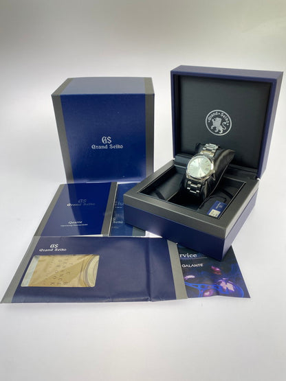 【中古美品】【メンズ】  GRAND SEIKO グランドセイコー SBGV221 ヘリテージコレクション クォーツ腕時計 195-241112-AS-32-min カラー：シルバー 万代Net店