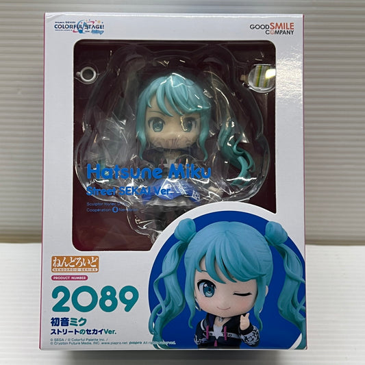 【中古品】 ねんどろいど　初音ミク ストリートのセカイver. フィギュア グッドスマイルカンパニー 052-251201-em-05-min 万代Net店