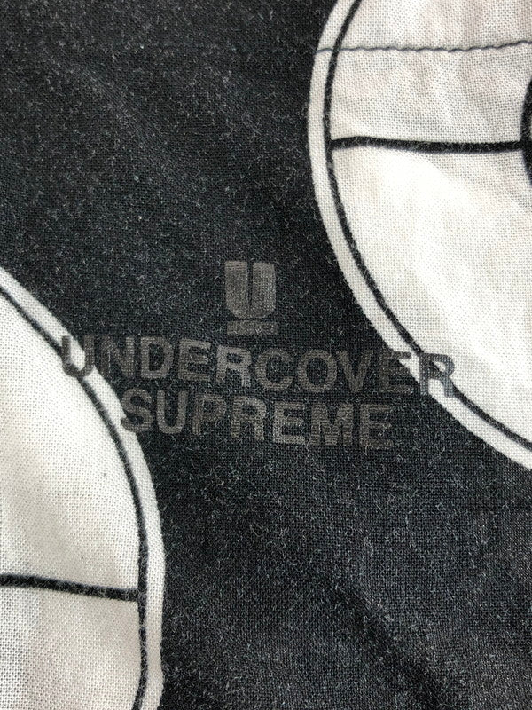 【中古品】【メンズ】 Supreme シュプリーム × UNDERCOVER アンダーカバー 18SS PUBLIC ENEMY RAYON SHIRT パブリック エネミー レーヨン シャツ 半袖シャツ 149-251106-na-05-tag サイズ：M カラー：ブラック/ホワイト 万代Net店