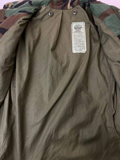 【中古品】【メンズ】  U.S.ARMY M-65 FIELD JACKET DLA100-84-C-0722 アメリカ軍 フィールドジャケット アウター 146-241202-yn-13-min サイズ：SMALL REGULAR カラー：カモフラージュ 万代Net店