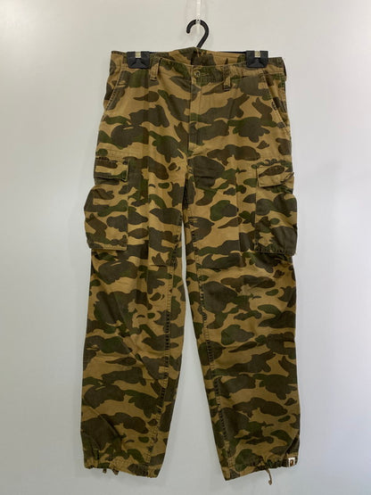 【中古品】【メンズ】 A BATHING APE アベイシングエイプ 1ST CAMO CARGO PANTS 1930-152-001 カモ カーゴパンツ ボトムス 153-241129-yn-05-min サイズ：M カラー：カモフラージュ 万代Net店