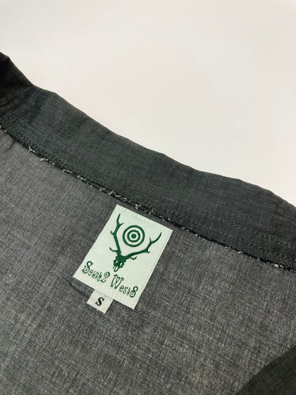 【中古品】【メンズ】 SOUTH2WEST8 サウスツーウエストエイト GL848 SIDE SLIT V NECK SHIRT Vネックシャツ 140-241202-cn-04-min サイズ：S カラー：グレー 万代Net店