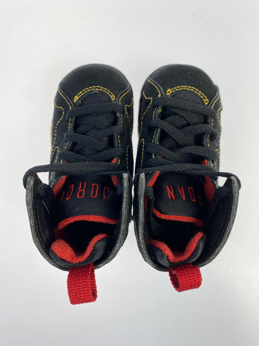 【中古品】【キッズ】 NIKE ナイキ TD AIR JORDAN 7 RETRO DJ2776-081 エア ジョーダン レトロ スニーカー 靴 160-241216-yn-18-min サイズ：11.0cm US5C カラー：BLACK/CITRUS-VARSITY-RED 万代Net店