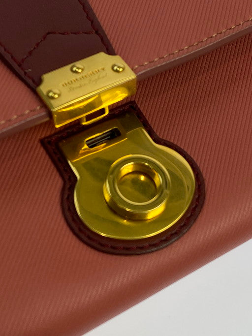 【LIFTる。景品】【中古】【レディース】 BURBERRY バーバリー HALTON LEATHER LONG WALLET 長財布 181-241222-ks-11-min カラー：ピンク 万代Net店