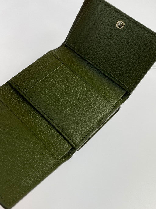 【中古美品】【メンズ/レディース】 GUCCI グッチ 769225 GG ディテール付き GG 三つ折りウォレット 181-241222-ks-10-min カラー：グレー系/グリーン 万代Net店