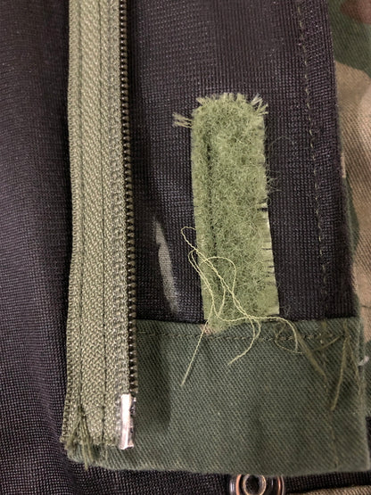 【現状渡し品】【メンズ】 U.S.ARMY ユーエスアーミー 80S SUIT CHEMICAL PROTECTIVE CLASS 1 100-86-C-0810 86年製造 ケミカル プロテクティブ クラス ワン ミリタリー ジャケット メンズ アウター 146-260510-em-65-min サイズ：XS カラー：グリーン系（カモ） 万代Net店