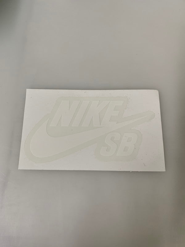 【中古美品】【メンズ】 NIKE SB ナイキエスビー 【中古】【メンズ】 NIKE SB ナイキエスビー FORCE 58 LIGHT SMOKE GREY BURGUNDY FQ7637-001 フォース58 スニーカー 160-250107-em-05-min サイズ：28.5cm US10.5 カラー：ライトスモークグレー/バーガンディ 万代Net店