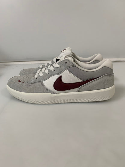 【中古美品】【メンズ】 NIKE SB ナイキエスビー 【中古】【メンズ】 NIKE SB ナイキエスビー FORCE 58 LIGHT SMOKE GREY BURGUNDY FQ7637-001 フォース58 スニーカー 160-250107-em-05-min サイズ：28.5cm US10.5 カラー：ライトスモークグレー/バーガンディ 万代Net店