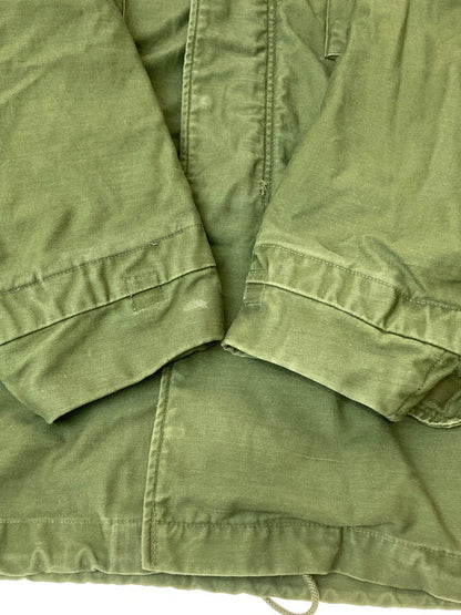 【現状渡し品】【メンズ】 US.ARMY ユーエスアーミー 8405-782-2945 M-65 FIELD JACKET アウター 146-250108-AS-29-min サイズ：XL カラー：カーキ 万代Net店