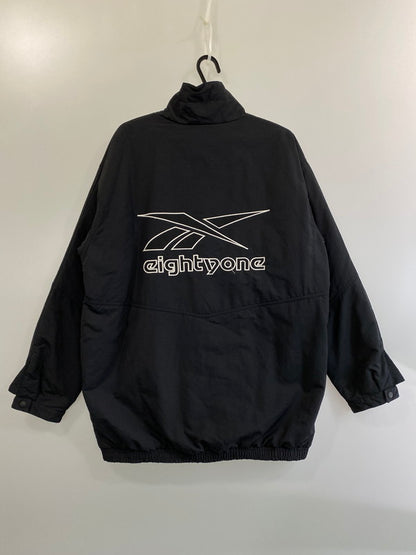 【中古品】【メンズ】  REEBOK CLASSIC × EIGHTYONE GK6903 WOVEN TRACK JACKET リーボック エイティワン ウーヴン トラック ジャケット アウター 148-250124-yn-17-min サイズ：XO カラー：ブラック 万代Net店