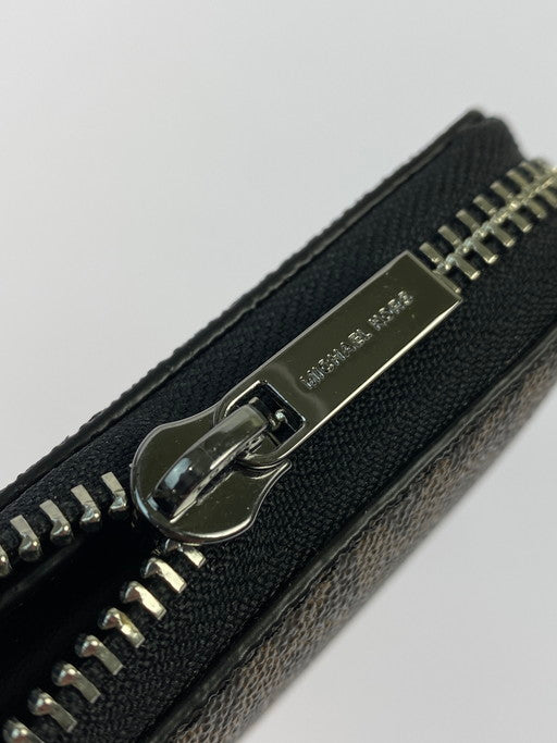 【中古美品】【メンズ/レディース】 Michael Kors マイケルコース 36U2LCOF3B クーパー PVC MKシグネチャー ロゴ ジップ アラウンド ウォレット 財布 201-250119-AS-16-min カラー：ブラウン系 万代Net店