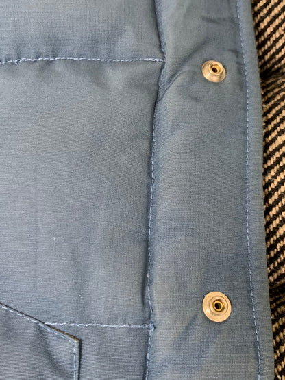 【中古品】【メンズ】 SIERRA DESIGNS シェラデザイン × WASTE TWICE 8480 REVERSIBLE DOWN VEST リバーシブル ダウンベスト 144-250119-AB-12-min サイズ：JPN S カラー：カーキ/ブルー&ブラック/グレー系 万代Net店