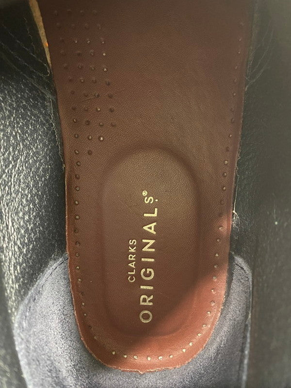 【中古美品】【メンズ】 Clarks クラークス DESERT BOOT INK SUEDE デザート ブーツ スウェード 靴 メンズ 165-250119-em-32-min カラー：ネイビー 万代Net店