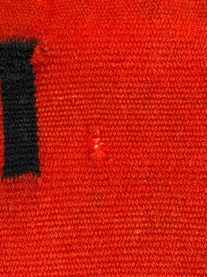 【中古品】【メンズ/レディース】 ANTIQUE CHIMAYO SWASTIKA RUG VINTAGE 20-40S アンティーク チマヨ スワスティカ ラグ かぎ十字 マット 20～40年代 208-250130-em-13-min カラー：レッド 万代Net店