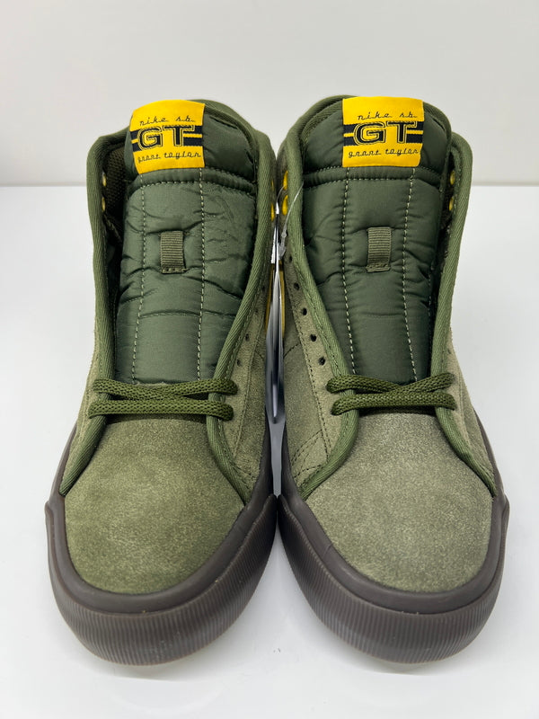 【中古美品】【レディース】 NIKE SB ナイキ スケートボーディング × ANTI HERO アンタイヒーロー 別注 コラボ ZOOM BLAZER MID QS HM5838-300 ズーム ブレーザー ミッド クイックストライク スニーカー 靴 160-260725-kk-12-hon カラー：ROUGH GREEN/AMARILLO 万代Net店