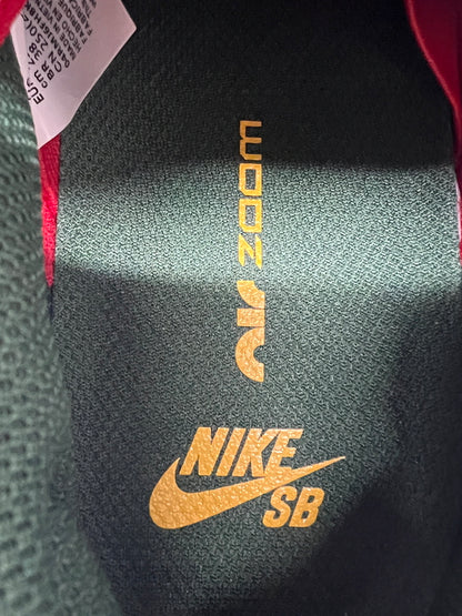 【未使用品】【メンズ】 NIKE SB ナイキ スケートボーディング DUNK LOW PRO PREMIUM FZ1287-300 ダンク ロー プロ プレミアム スニーカー 靴 160-260725-kk-09-hon カラー：FIR/WHITE-UNIVERSITY GOLD 万代Net店