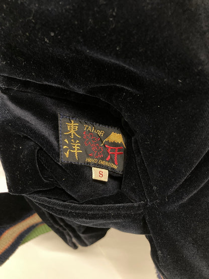 【中古品】【メンズ】  TAILOR 東洋 RIVERSIBLE SOUVENIR JACKET ICELAND×BLUE TIGER TT12064 リバーシブル スーベニア ジャケット  アウター スカジャン 145-250128-jt-01-min サイズ：s カラー：ブラック/ホワイト 万代Net店