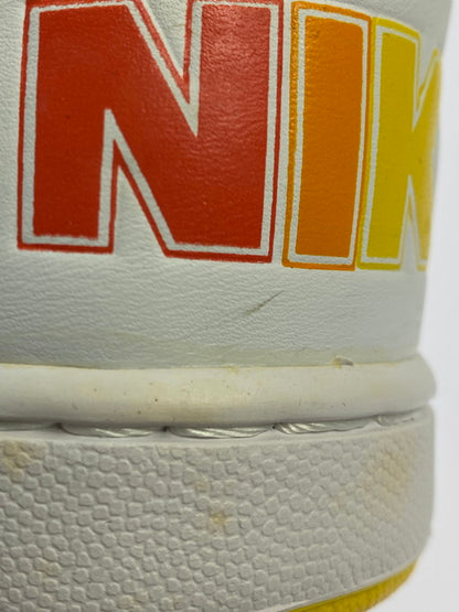 【中古品】【レディース】 NIKE ナイキ TERMINATOR LOW BASIC 336610-113 ターミネーター ロー スニーカー 靴 166-250204-yn-08-min サイズ：24.0 カラー：WHITE/WHITE-VRSTY MZ-GLD AMBR 万代Net店