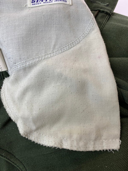 【現状渡し品】【メンズ】 Levi's リーバイス STA-PREST ステイ・プレスト ツイルパンツ 520刻印 USA製 メンズ スラックス アメリカ製 パンツ 157-250131-em-08-min サイズ：29×30 カラー：ダークグリーン 万代Net店