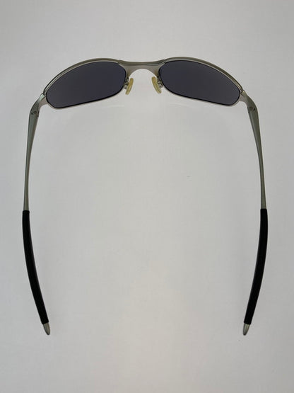 【中古品】【メンズ】 OAKLEY オークリー A WIRE THICK SUNGLASSES エー ワイヤー シック サングラス アイウェア 203-250213-jt-05-min カラー：シルバー 万代Net店