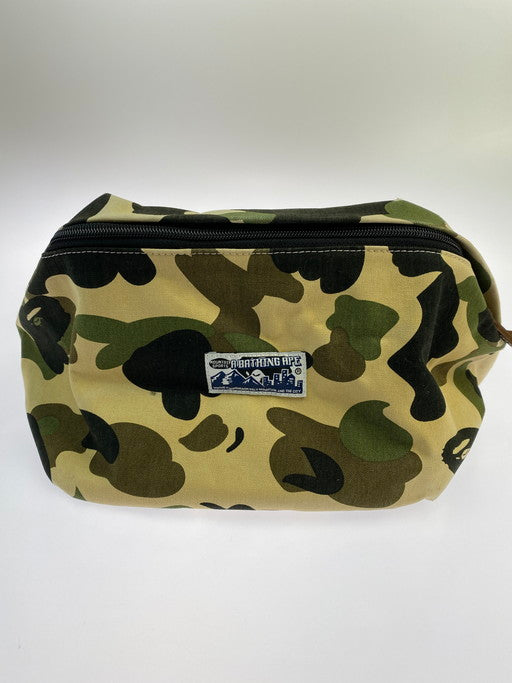 【現状渡し品】【メンズ】 A BATHING APE アベイシングエイプ 1860-482-177 MESSENGER BAG メッセンジャーバッグ 188-250220-me-06-min カラー：カモ柄 万代Net店