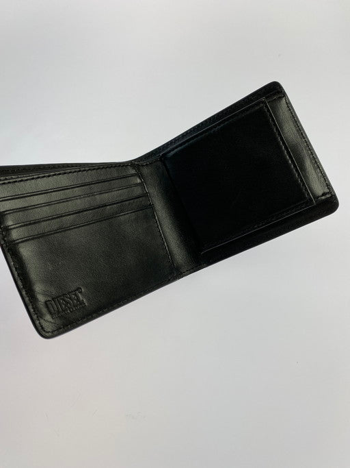 【中古品】【メンズ/レディース】 DIESEL ディーゼル コンパクトミニウォレット ミニ財布 200-250216-AS-29-min カラー：ブラック 万代Net店