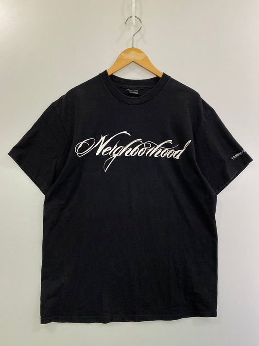 【中古品】【メンズ】  STUSSY × NEIGHBORHOOD × BONEYARDS ステューシー × ネイバーフッド × ボーンヤーズ 00S LOGO　PRINT SS TEE 2000年代 ロゴ プリント Tシャツ 半袖 トップス 142-250224-cn-12-min サイズ：L カラー：ブラック 万代Net店