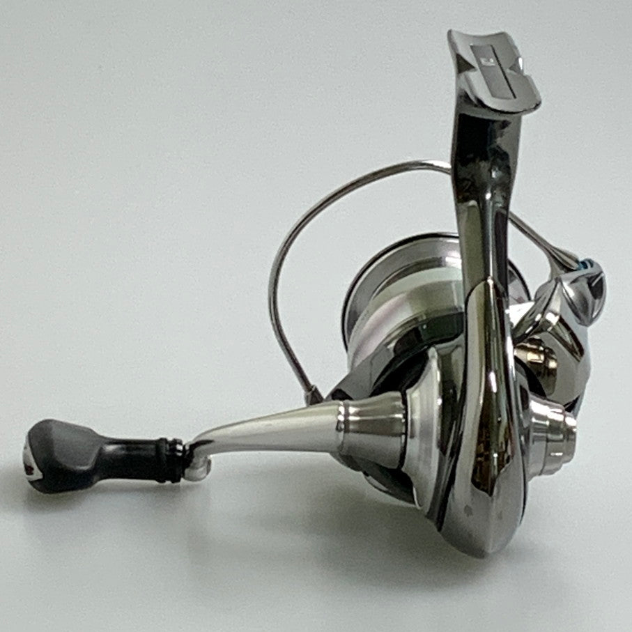 【中古品】 22イグジスト PC LT3000-XH パワーカスタム スピニングリール 釣り 釣り具等 134-260204-em-05-min 万代Net店