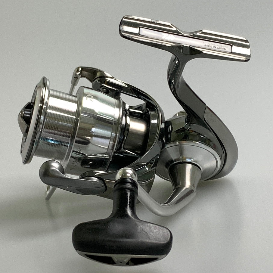 【中古品】 22イグジスト PC LT3000-XH パワーカスタム スピニングリール 釣り 釣り具等 134-260204-em-05-min 万代Net店