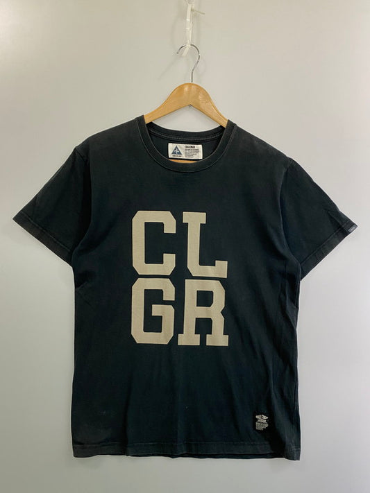 【中古品】【メンズ】 CHALLENGER チャレンジャー CLGR LOGO SS TEE ロゴ 半袖Tシャツ トップス 142-250319-jt-31-min サイズ：M カラー：ダークグレー 万代Net店