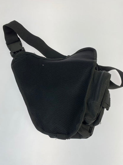 【中古品】【メンズ/レディース】 KOMBAT UK TACTICAL コンバット ユーケー タクティカル CROSS BAG クロスバック 斜め掛けバック 188-250321-em-20-min カラー：ブラック 万代Net店